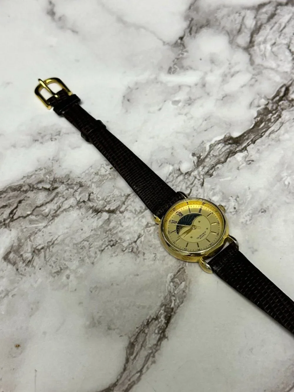 Quemex Moon Phase Womens Watch 19mm Gold Tone  Brown Band New Battery 8.5